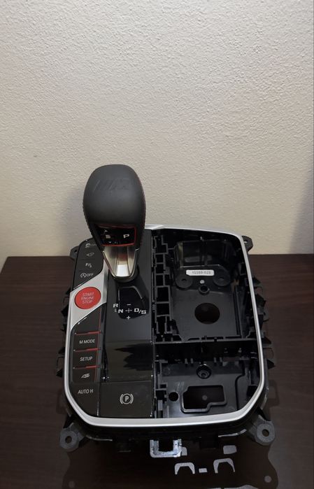 Оригінальна операційна панель BMW M8 (61317888395)