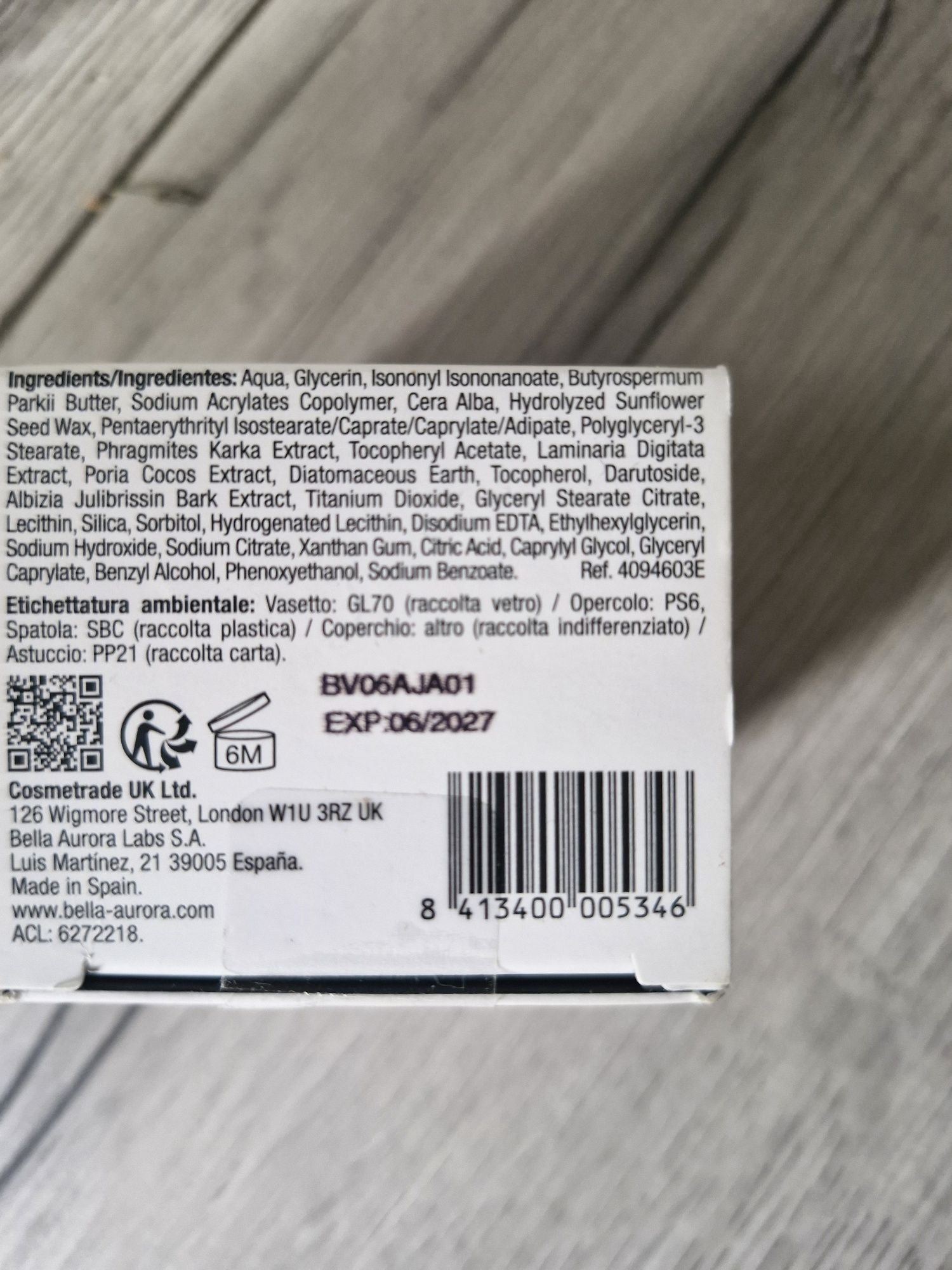 Bella Aurora Multicorrector - korygujący krem pod oczy