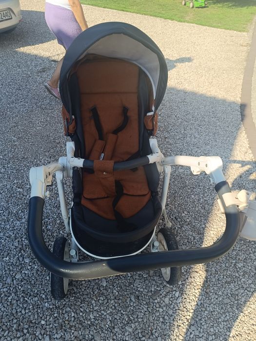 Wózek Bebetto Torino wraz z nosidełkiem maxi Cosi