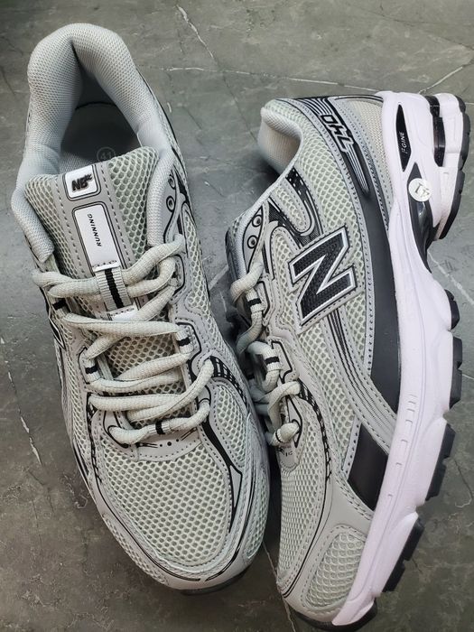 New Balance 740  чоловічі кросівки