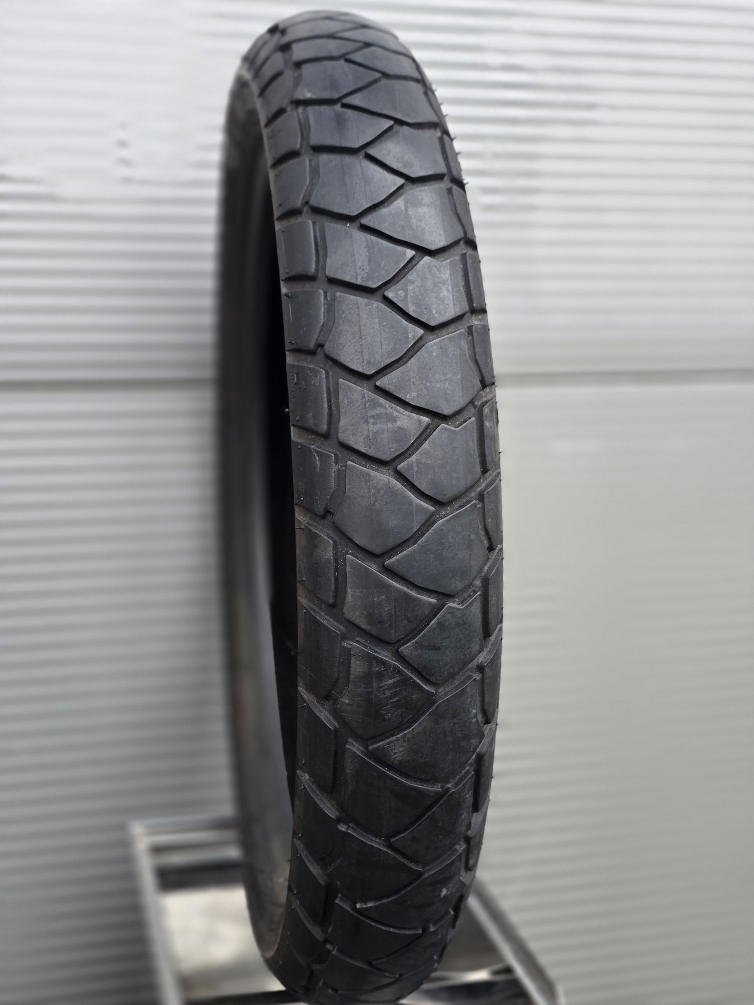 Opona Michelin Anakee 110/80/19