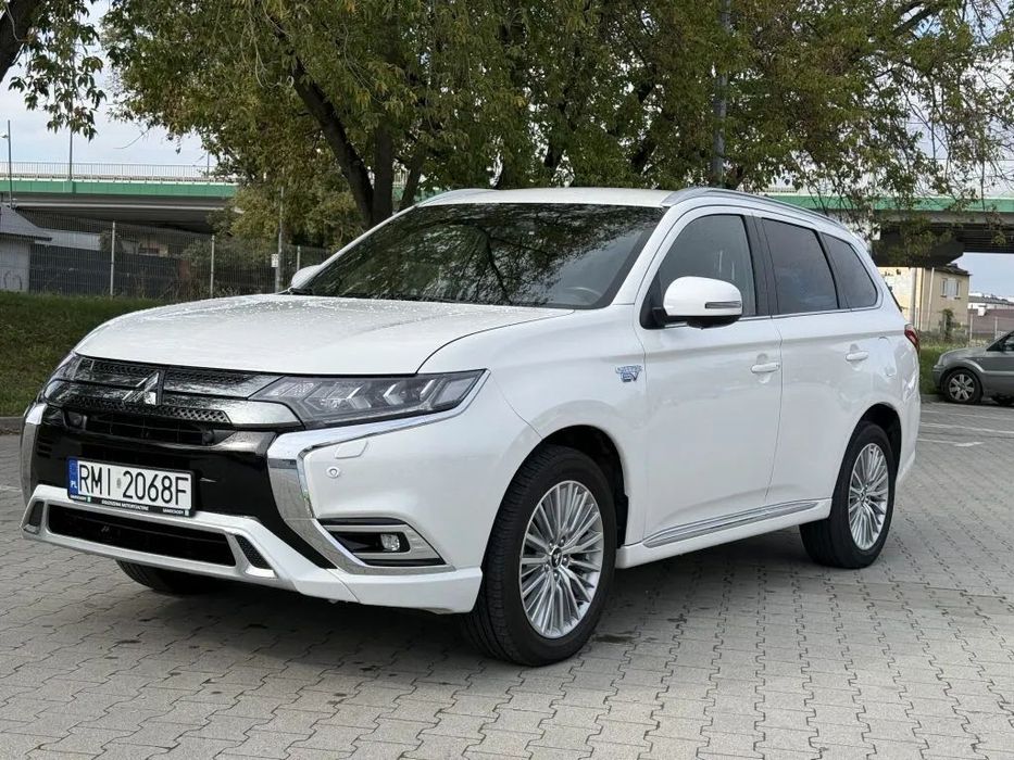 Mitsubishi Outlander Outlander 2,4 PHEV ,Niski Przebieg !Hybryda Plug-in 4x4 !!!
