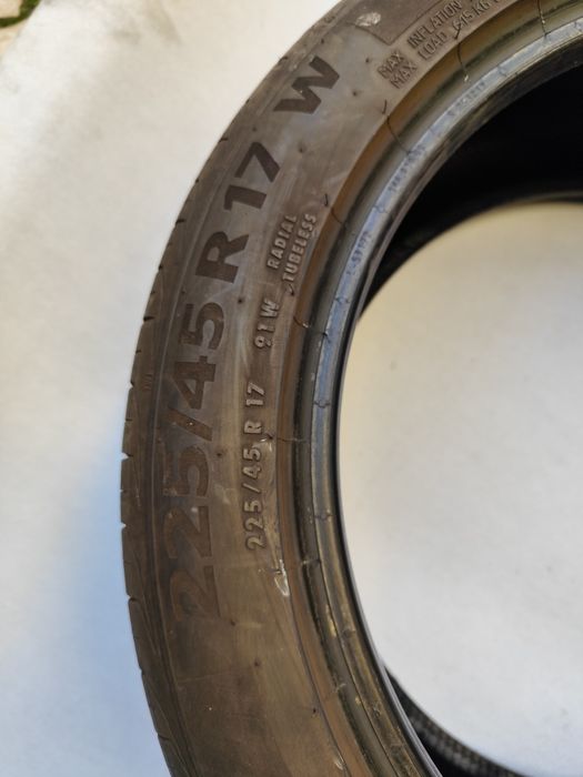 Continental 225/45R17 91W