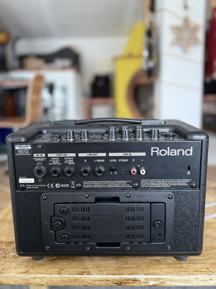 Amplfificador Roland AC33