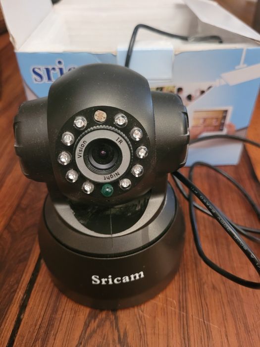 Sprzedam obrotową kamerkę wifi