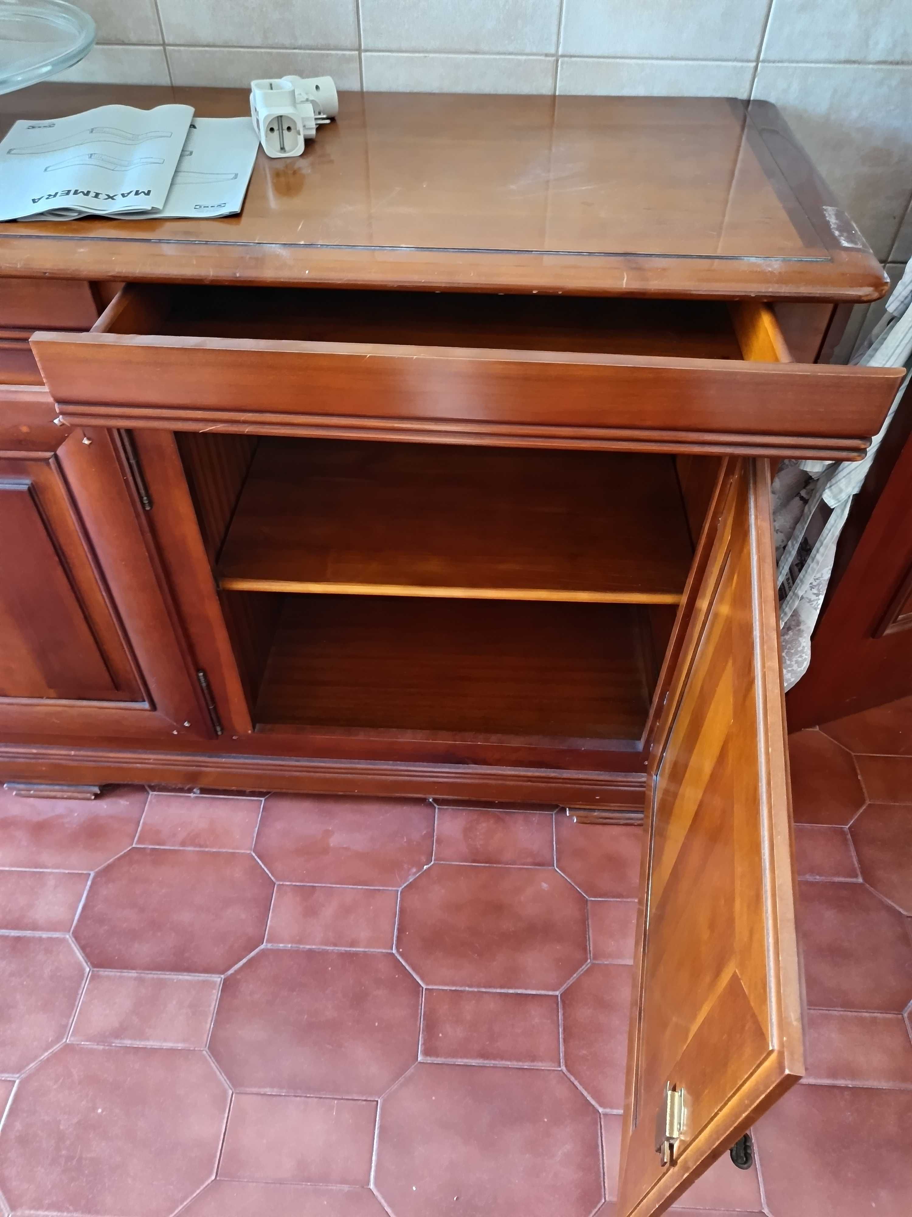 Movel de sala Mogno