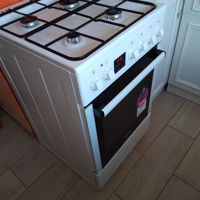 Kuchenka gazowo-elektryczna Gorenje CC500W, mało używana