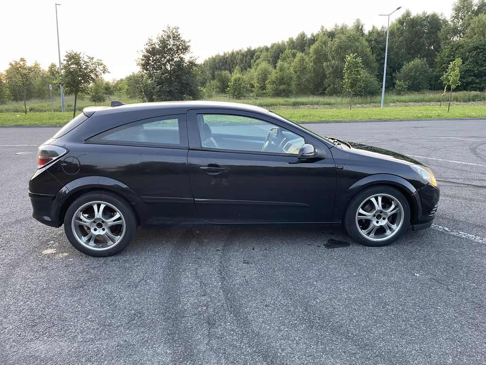 Opel astra h gtc