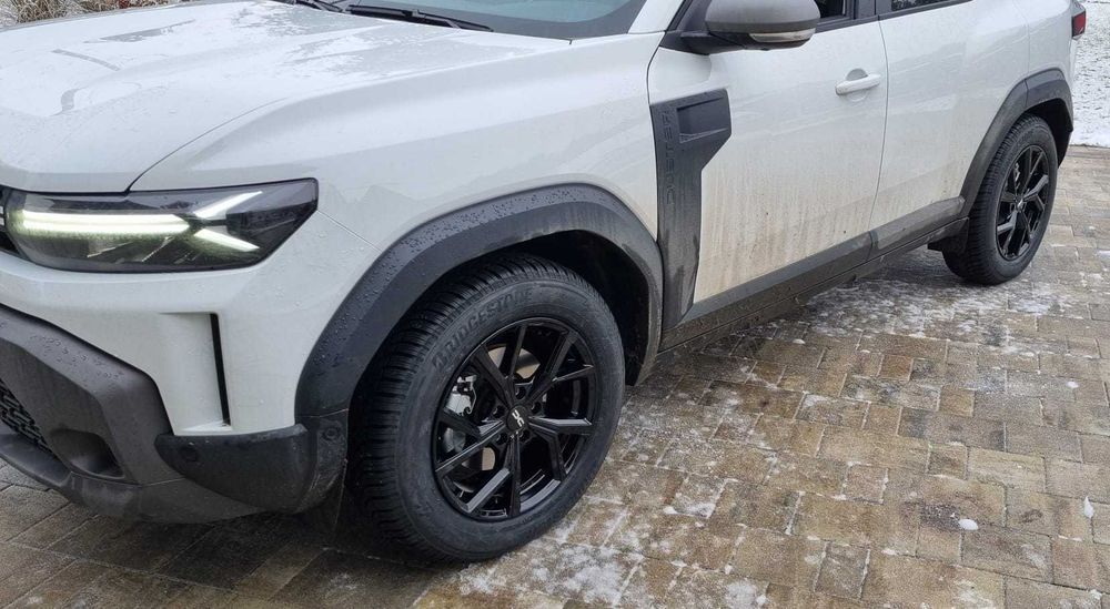 Dacia Duster III 17 " Nowe 5x114,3 Felgi Duster 2024 Alufelgi Czarne