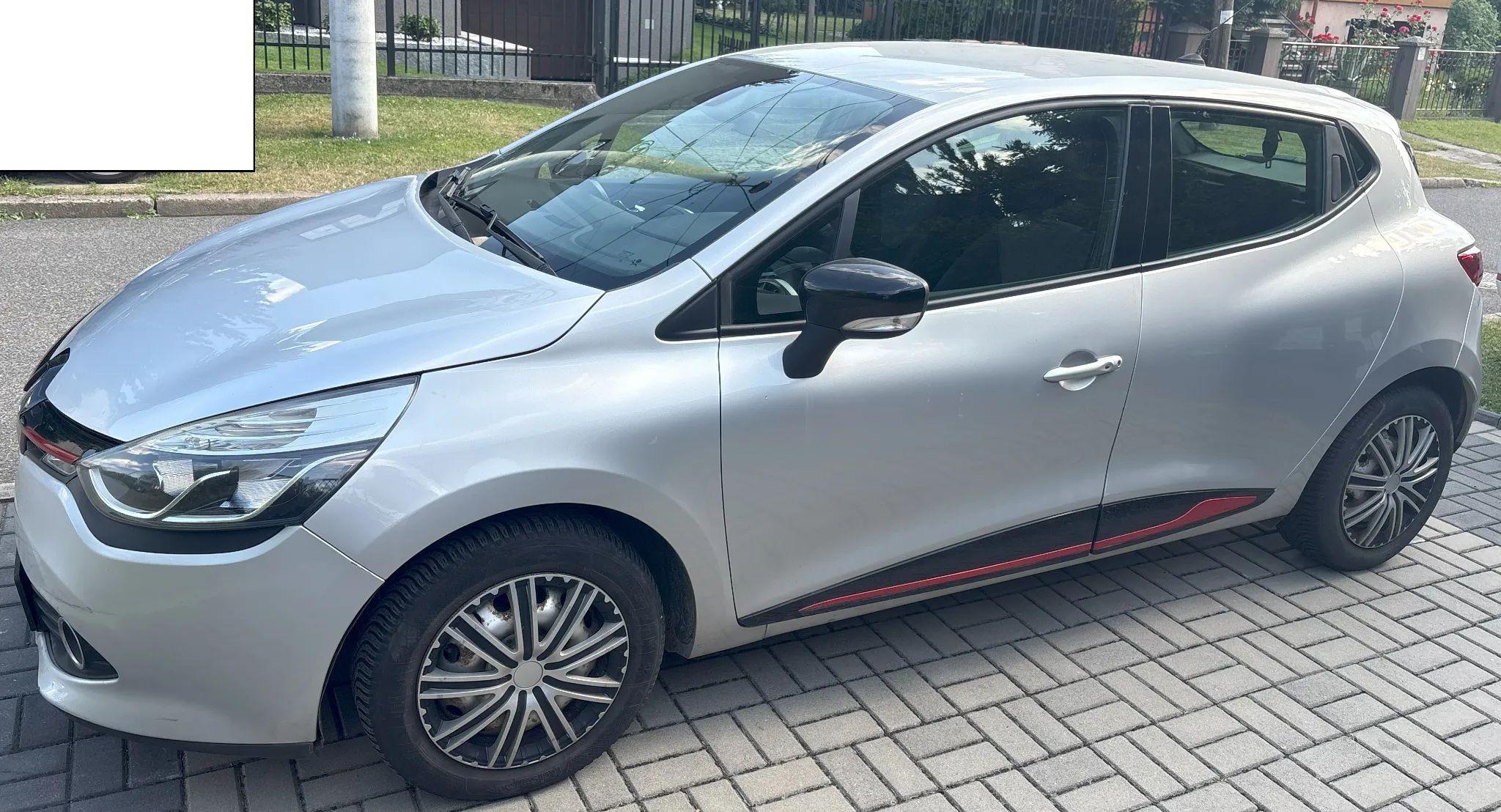 Renault Clio CLIO IV, garażowany, rzeczywisty przebieg, bogate wyposażenie