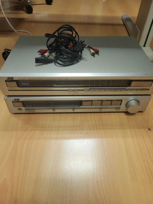 Conjunto Vintage JVC – Sintonizador e Amplificador