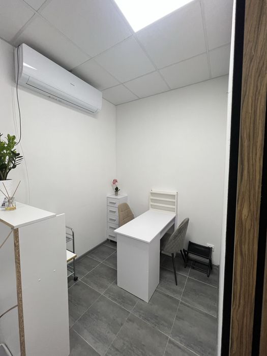 Оренда робочого місця манікюр