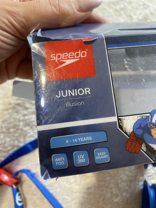 Окуляри дитячі для плавання різні