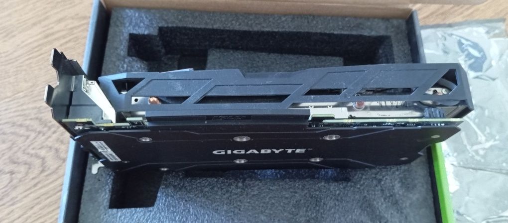 Karta graficzna Gigabyte RX570 4GB