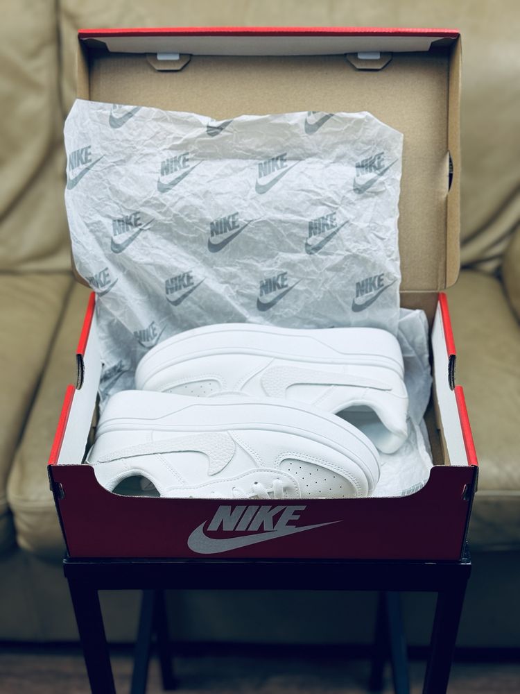 Белые кожаные кроссовки Nike Force AF 1 2024 Новинка красовки Найк
