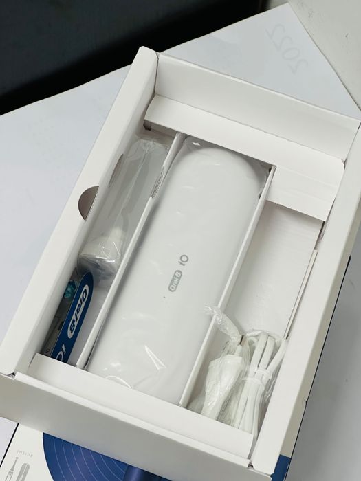 Szczoteczka elektryczna Oral-B IO series 7 Sapphire Blue Nowa !