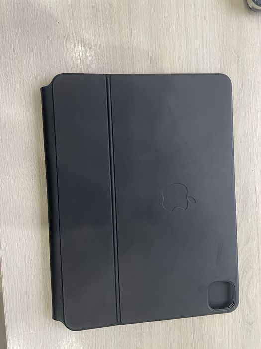 Чехол с клавиатурой EMC3532 Apple ipad pro 11 inch