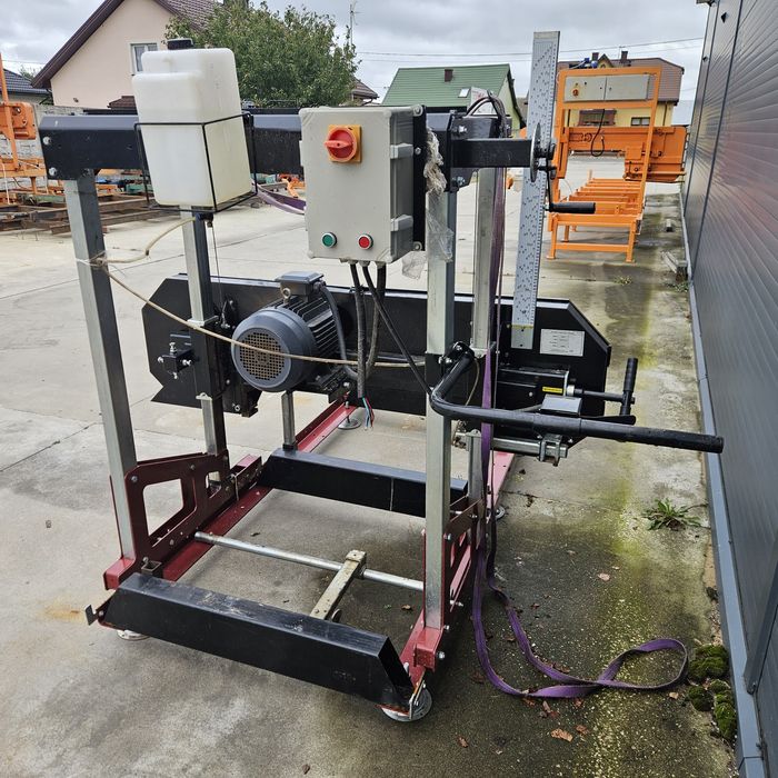 Trak taśmowy Timbery 660