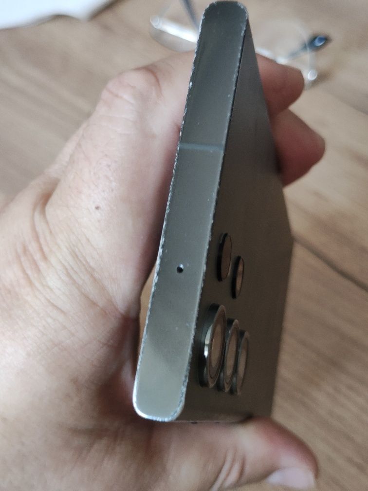 Samsung s23 ultra,8/256g заблокирован