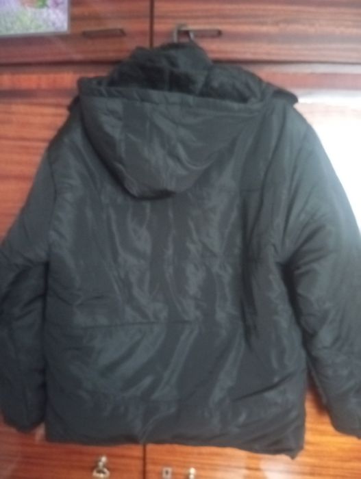 Зимова куртка чоловіча