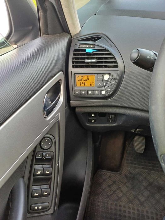 Zadbany Citroën C4 Picasso 1.6 ,Benzyna,2012,nowe czesci