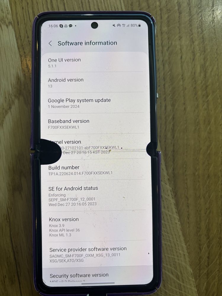 Samsung Z Flip 1 самсунг фліп вживаний з чохлом екран з дефектами