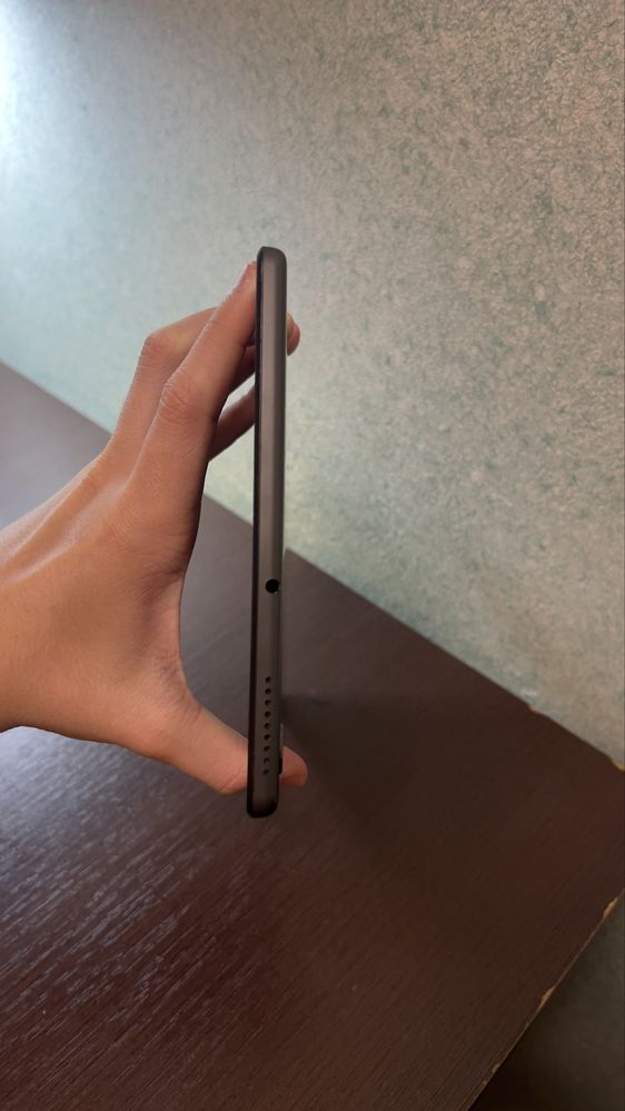 Lenovo Tab M10 FHD Plus 4/128 гб( є слот для сім-карти)