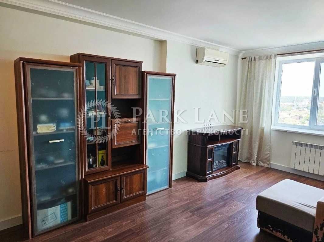 Гаряча пропозиція! 1 к Бориспільська, з ремонтом, метро Червоний Хутір