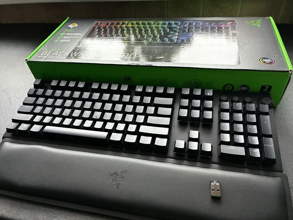 RAZER zestaw - klawiatura , glosnik i myszka