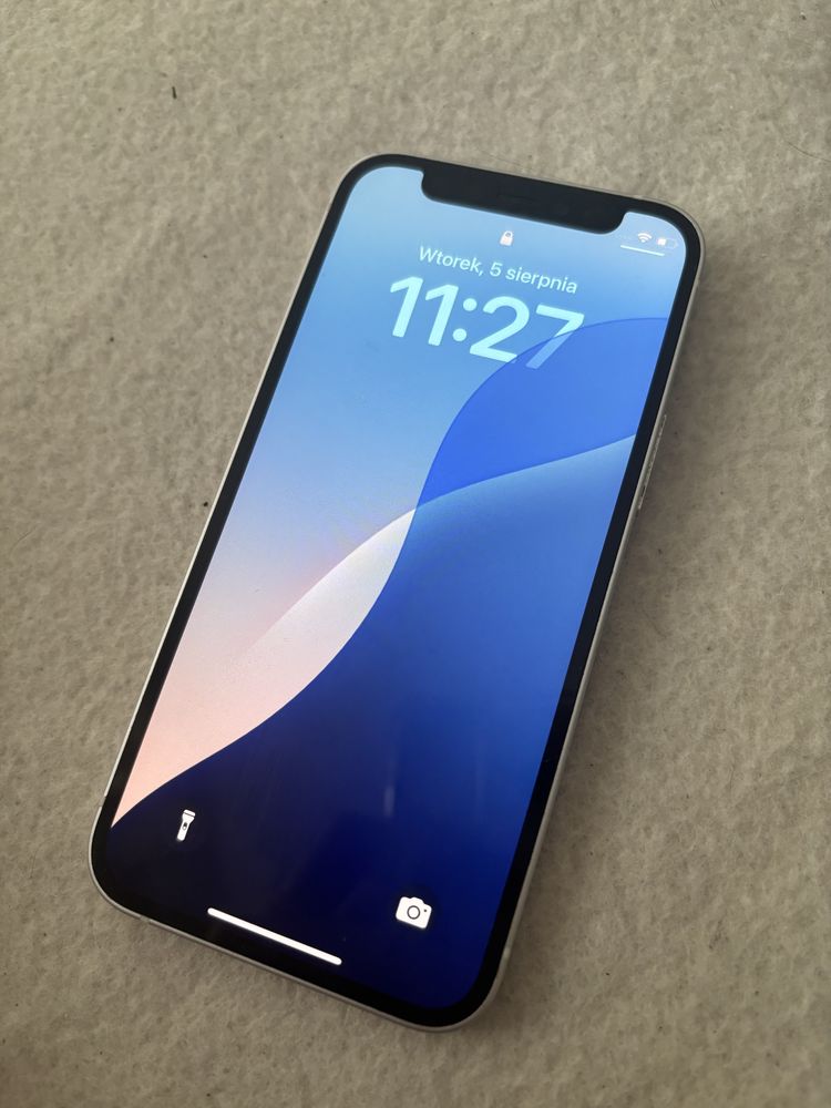 Iphone 12 mini.
