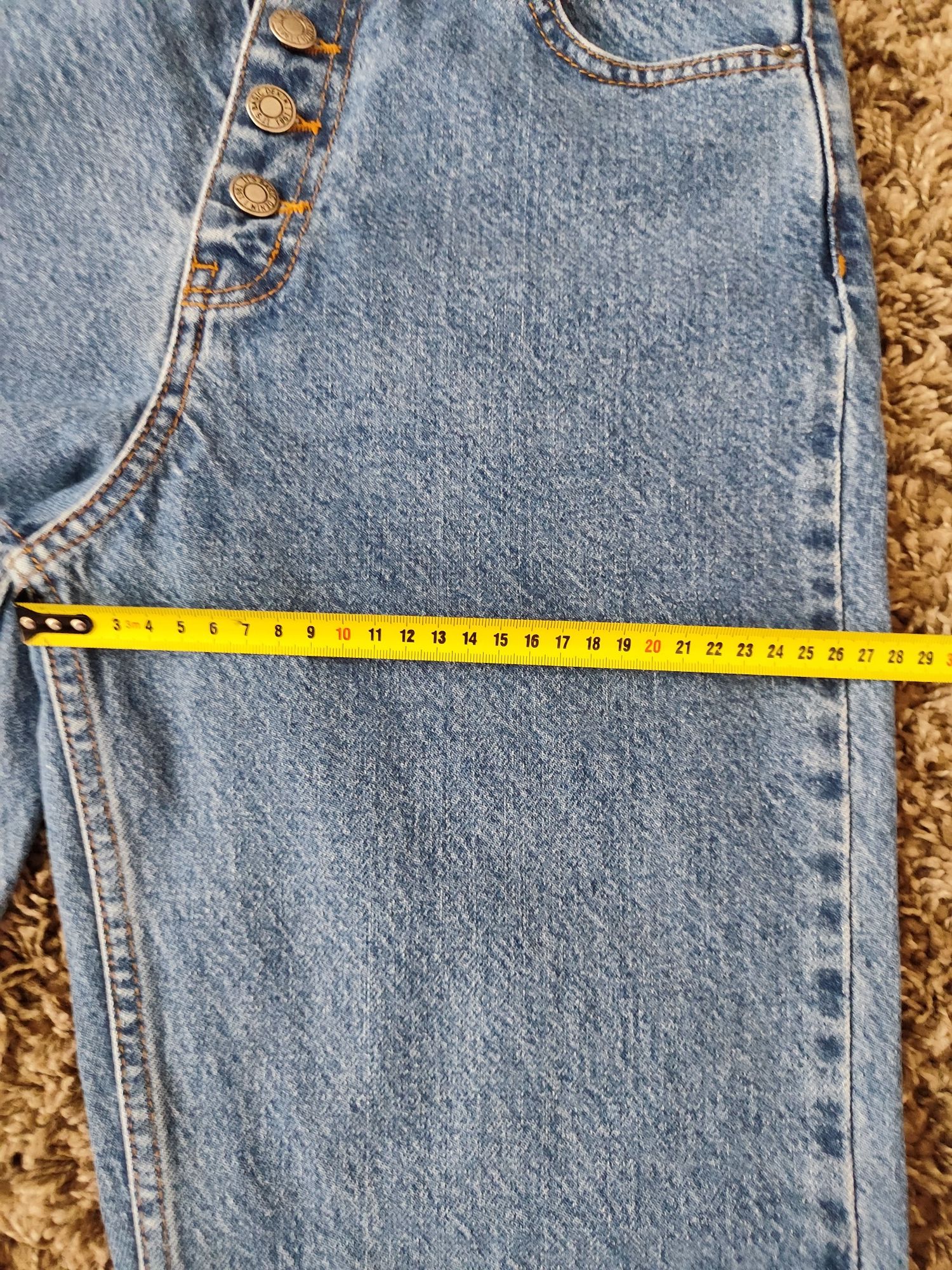 Жіночі джинси BASIC