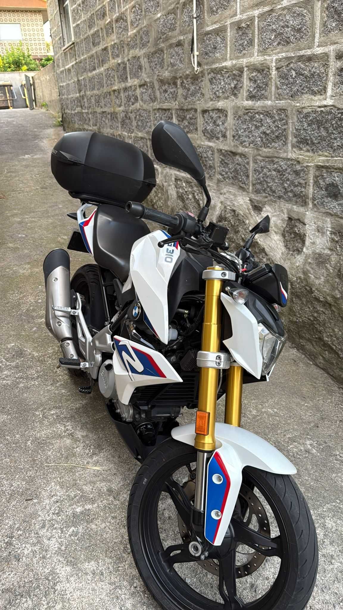 BMW gr 310r com 16.000 km  2019