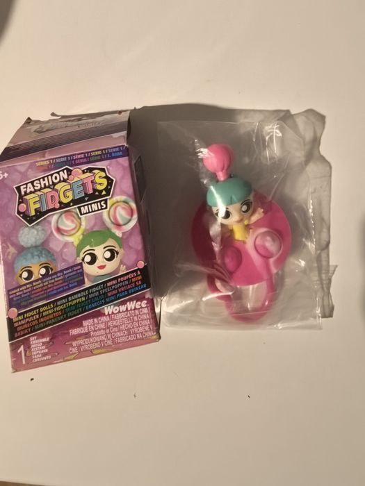 Brelok laleczka #Fashion Fidget Minis