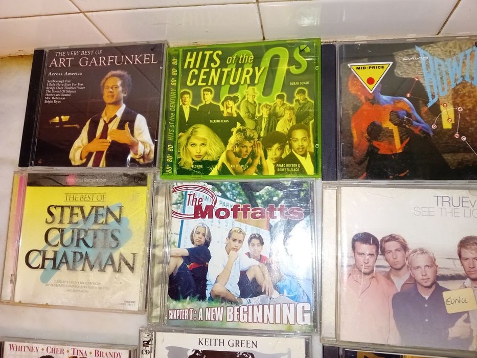 Conjunto de 24 Cds Originais Música Diversa