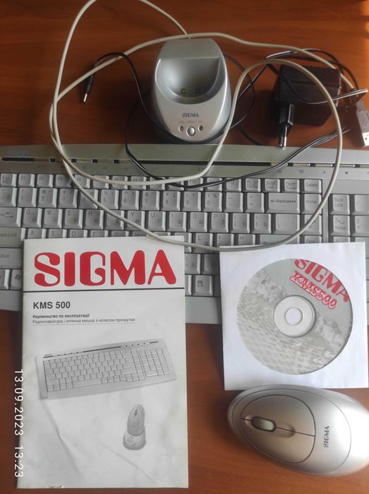 Радиоклавиатура и оптическая мышь Sigma KMS-500