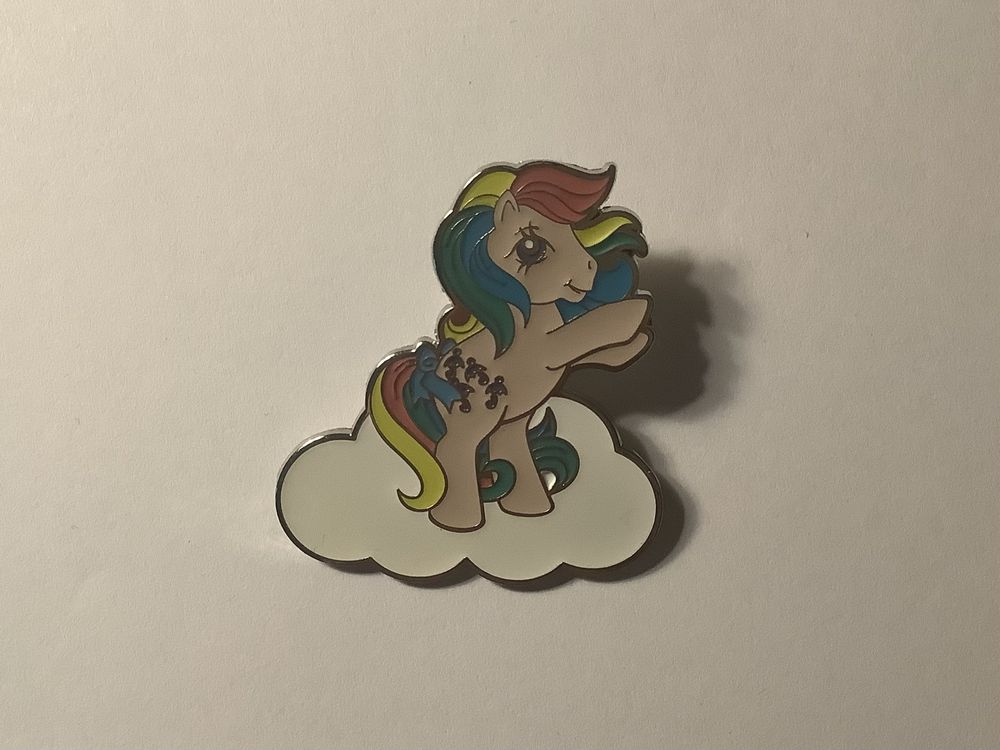 Nowa metalowa przypinka pin My Little Pony Loungefly Retro G1 Parasol