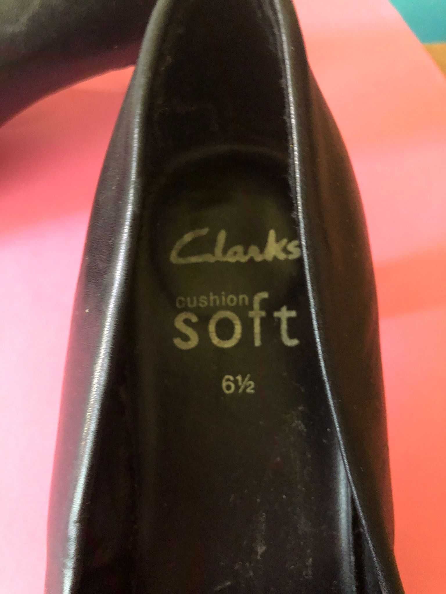 Czułenka Clarks buty na obcasie czarne skóra 6.5uk roz. 40