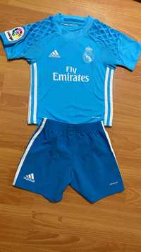 Adidas футбольный детский костюм