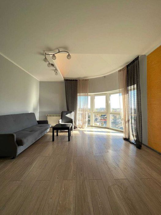 3 кімнатна квартира в центрі міста / Постанови та Програми