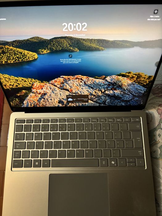 Microsoft surface laptop 7a edicao 16Gb/512Gb com 8 meses