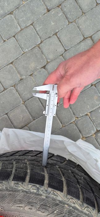 Зимова резина 285/45 R20 пара