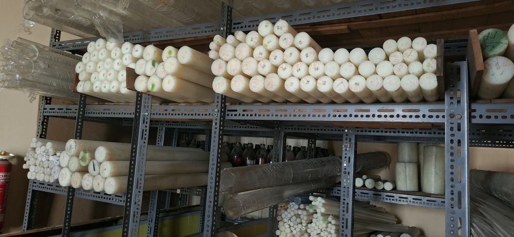 Lote Diversificado de Varas e Tarugos de teflon