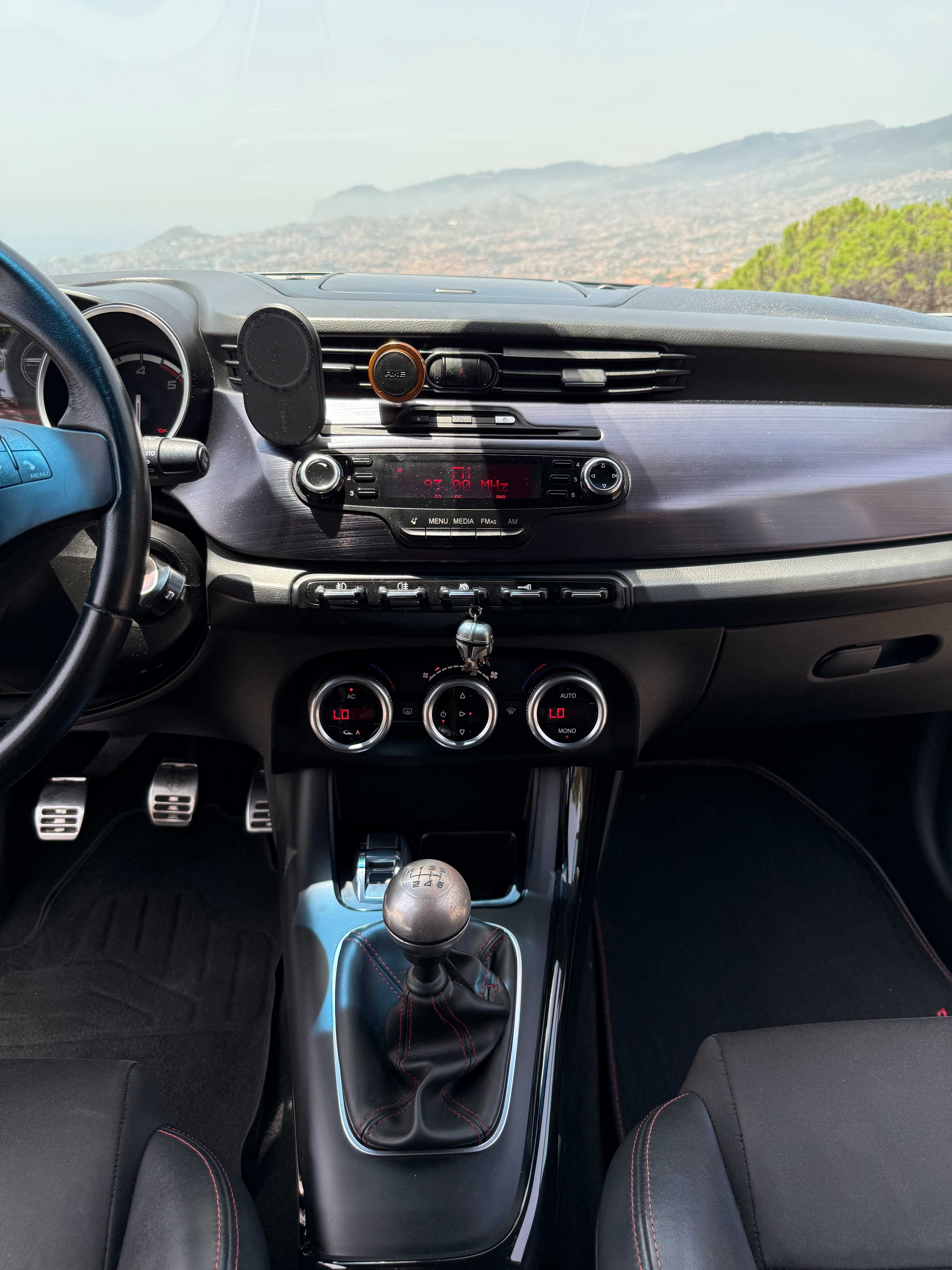 Alfa Romeo Giullietta - DISTINCTIVE EDITION