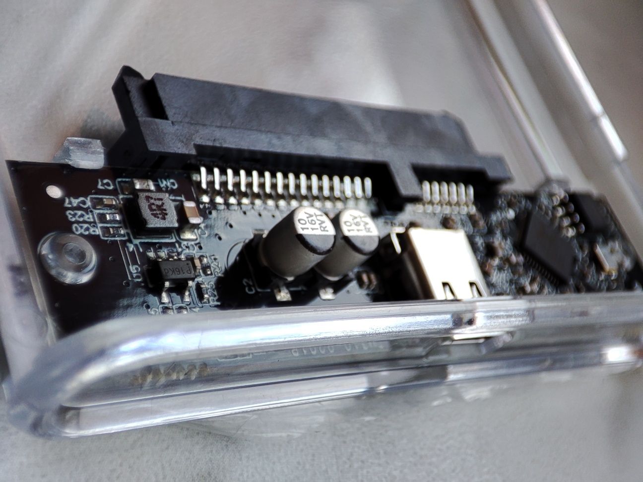 Dwie sztuki obudów na dyski 2,5'' SSD, HDD. Złącze USB-C. Nowe.