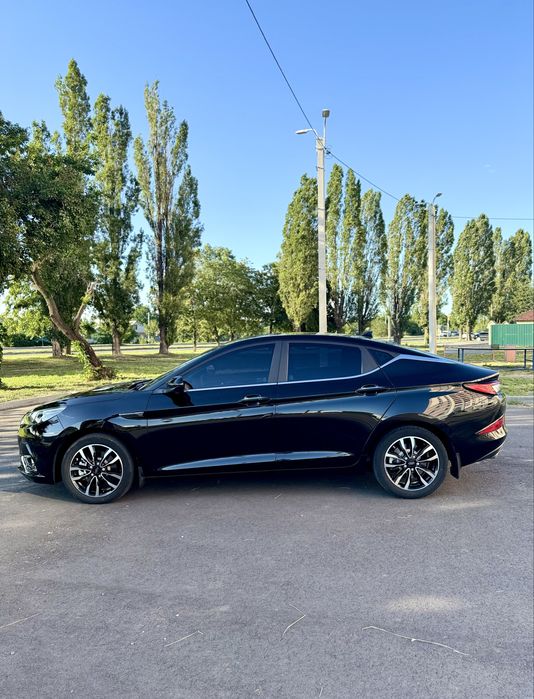 Jac j7 Лифтбек