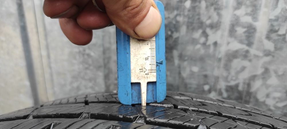 Sprzedam dwie opon 225 65 R17 106V Vredestein !!!