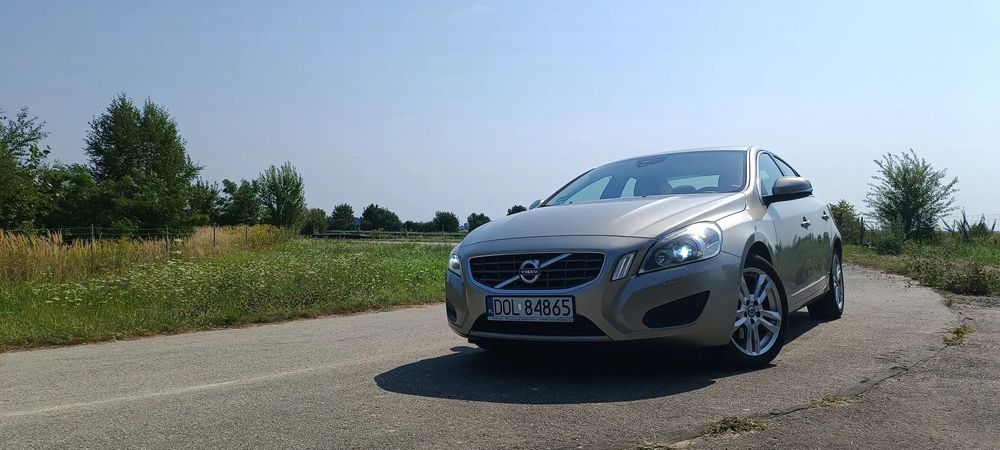 Volvo S60 drugi właściciel, salon Polska, stan bardzo dobry