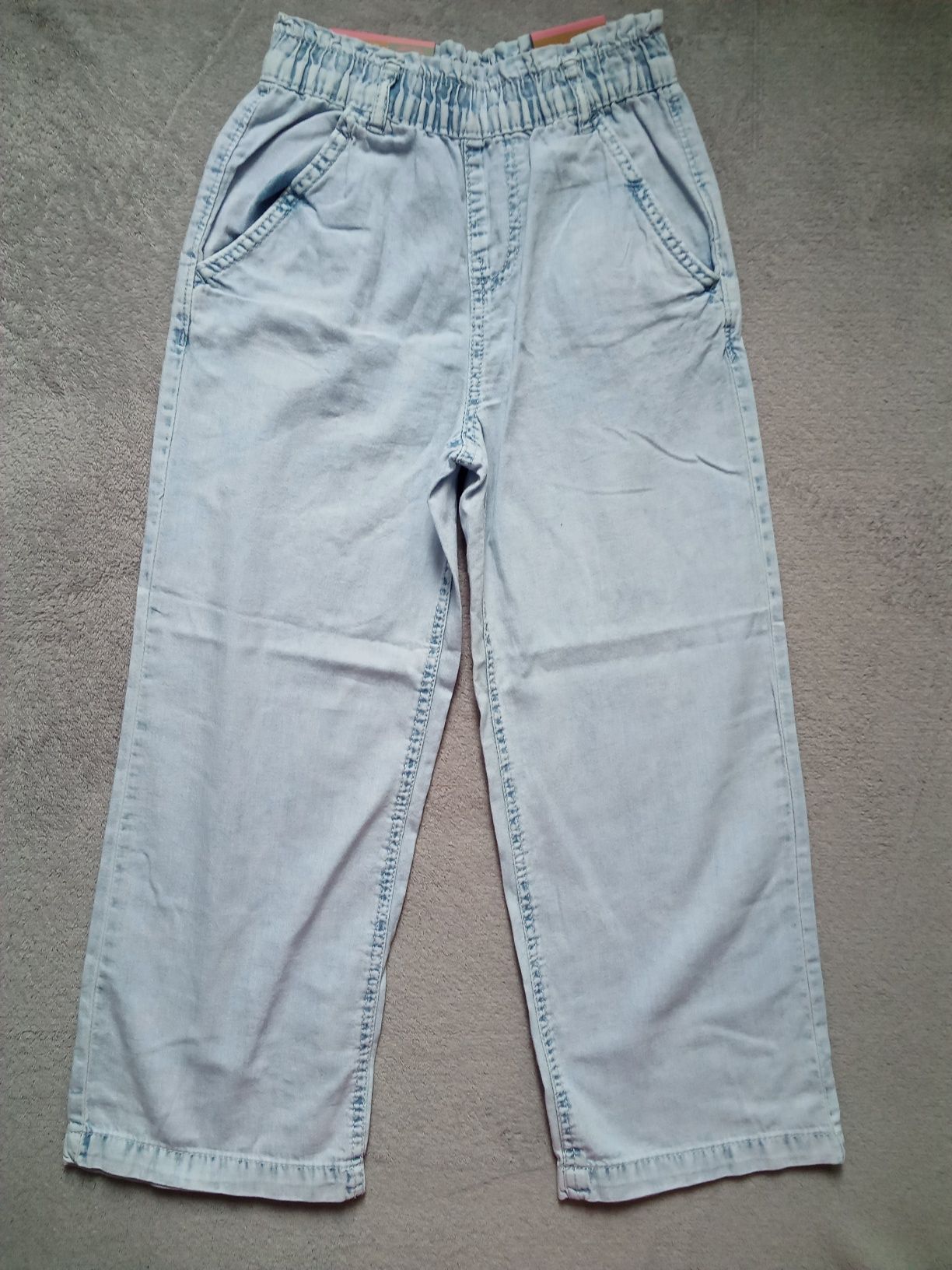 Spodnie Kuloty z cienkiego jeansu roz. 134 Nowe