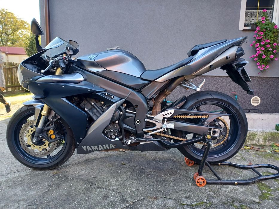 Na sprzedaż Yamaha R1 z 2006 roku