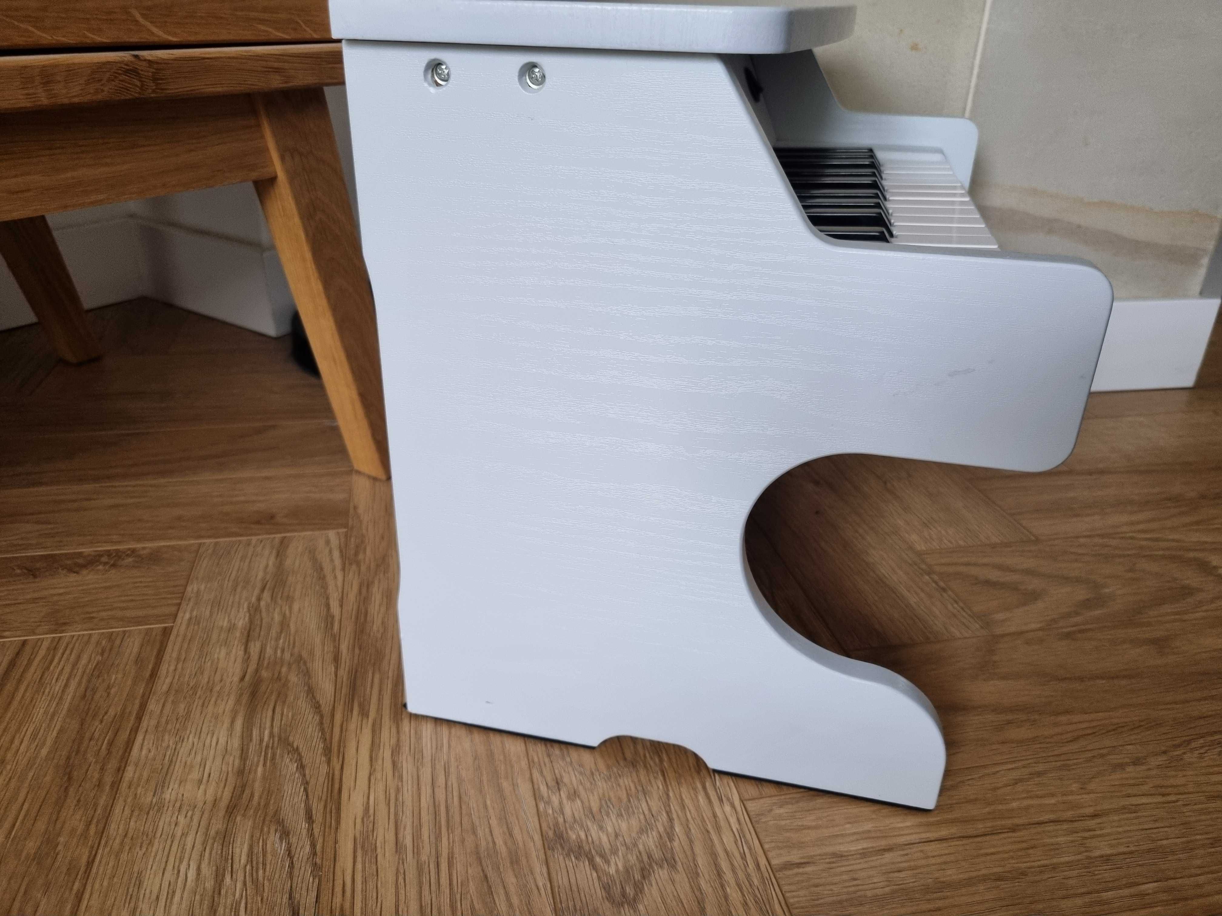 Pianino dziedzięce  lidl drewniane  pianinko